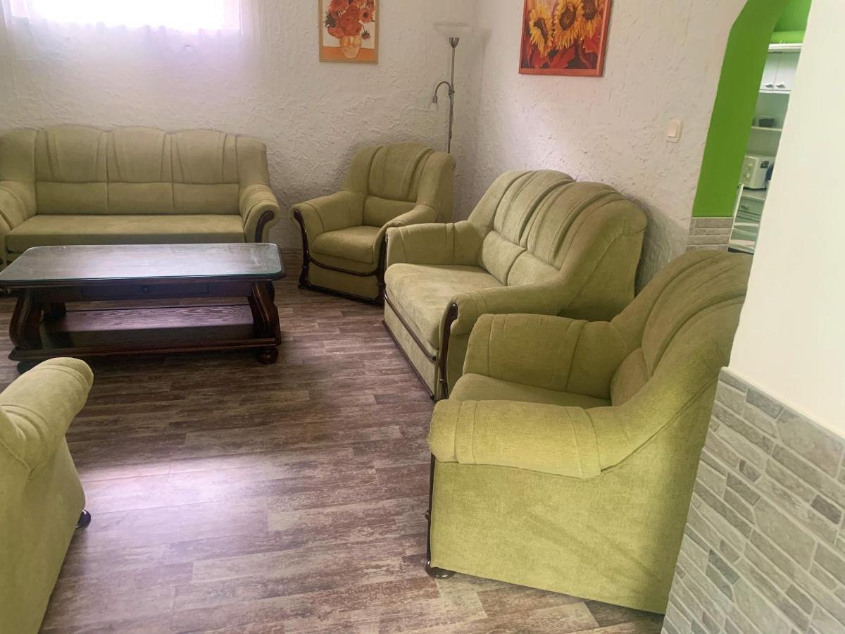 Viktor Apartmanház Zamárdi Exteriér fotografie